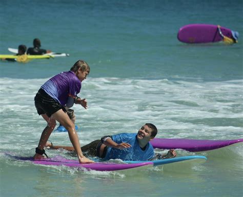 Surf tips for beginners and intermediate surfers in Perth