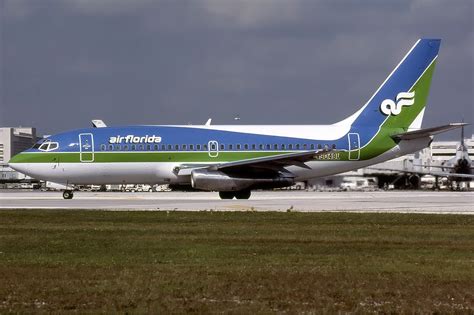 Air Florida - Wikipedia, the free encyclopedia | Boeing 737, Florida ...