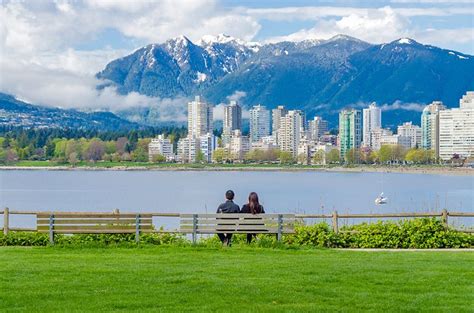 22 Top Tourist Attractions & Places to Visit in Vancouver, BC | PlanetWare