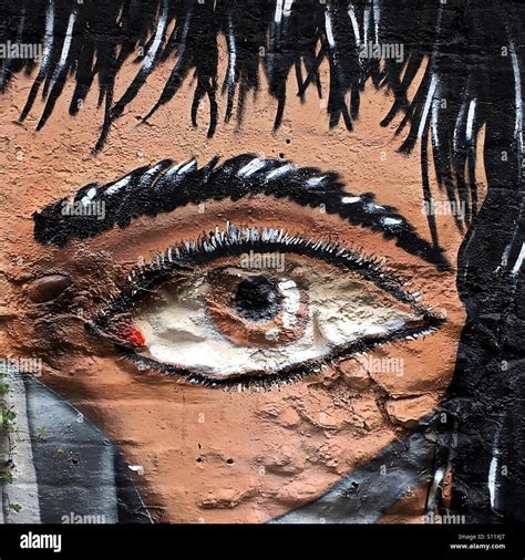 Eye graffiti hi-res stock photography and images - Alamy