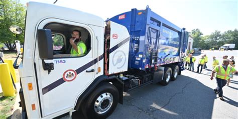 Fairfax County Launches First All-Electric Trash Truck | News Center