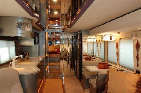 Luxurious Motorhomes Interior Design 13 — Freshouz Home & Architecture ...