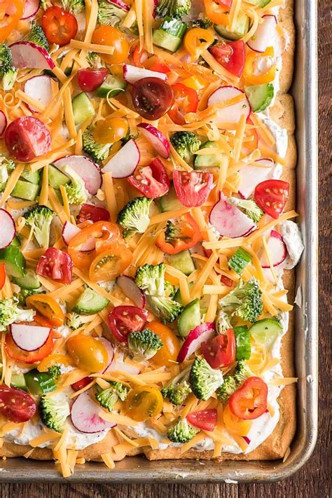 Cold Veggie Pizza: An easy crowd pleasing appetizer - NeighborFood