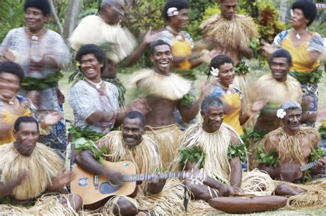 The Guide to the Fiji Culture for Travellers 🌺 [2024]