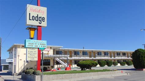 Holiday Lodge | Hawthorne, NV Hotels | Travel Nevada