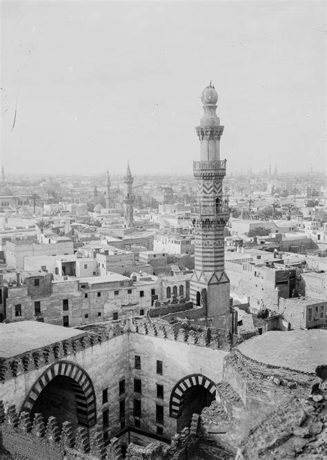 The busy streets of Old Cairo through old photographs, 1900-1935 - Rare Historical Photos