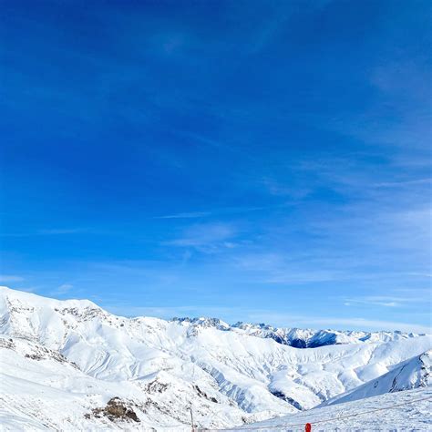 Skiing in the Spanish Pyrenees - Salina Searching