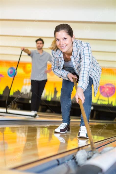 Staffs Of Bowling Center Cleaning The Area Photo Background And Picture For Free Download - Pngtree