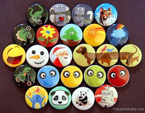 buttons buttons buttons! | Button crafts, Buttons pinback, Button design