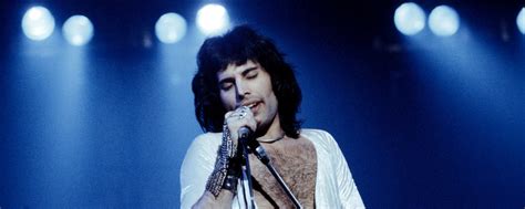 3 Eternal Classic Rock Songs by Queen - American Songwriter