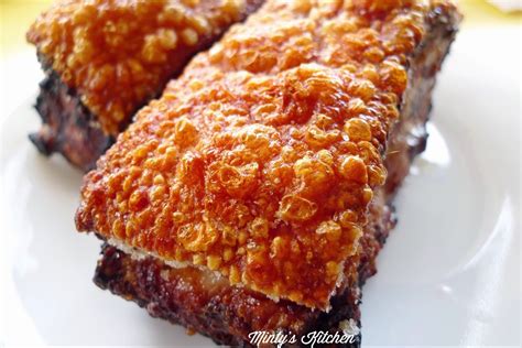 Minty's Kitchen: Crispy Roasted Pork Belly (脆皮燒肉)