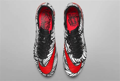 The new Nike Hypervenom Phinish II 2016 Neymar signature boots introduce a bold design, inspired ...