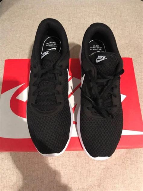 MEN'S NIKE TANJUN SNEAKER - Black/ White Size 10 | Kixify Marketplace