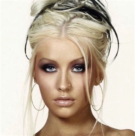 christina aguilera | 2000s makeup looks, Hair makeup, Makeup looks