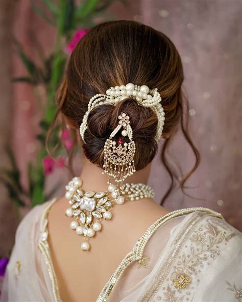 20 Unique And Trending Bridal Hair Accessories For the Indian Bride