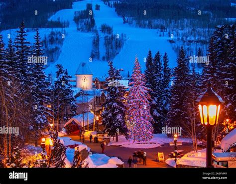 Vail village colorado winter hi-res stock photography and images - Alamy