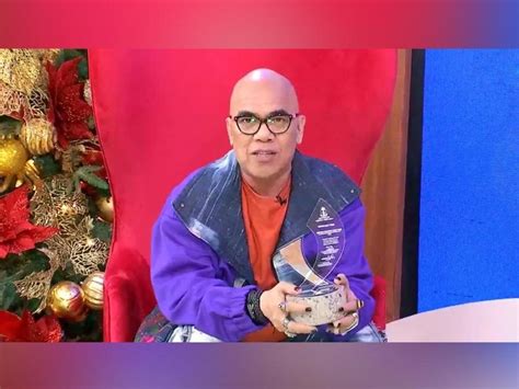 'Fast Talk with Boy Abunda,' kinilala bilang 'Best Talk Show' sa 45th ...