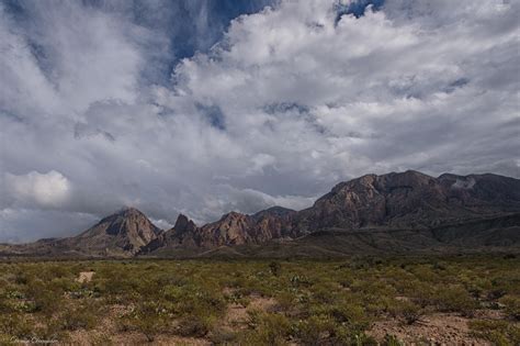 Chisos Mountains - Texas version of the Tetons [OC][3879x2582] | Earth pictures, Chisos ...