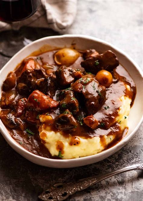 Beef Bourguignon Beef Burgundy | dinrecipes