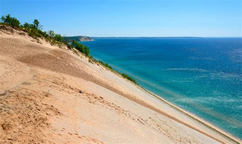 17 Best Beaches in Michigan (for 2024)