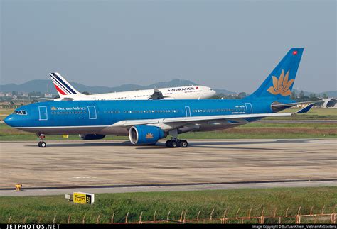 VN-A370 | Airbus A330-223 | Vietnam Airlines | BuiTuanKhiem_VietnamAirSpotters | JetPhotos