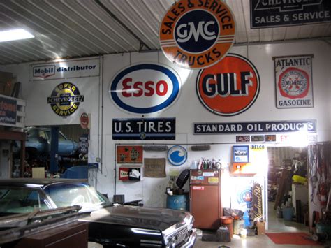 Vintage Chevy auto parts warehouse, classic Chevrolet car parts engines ...