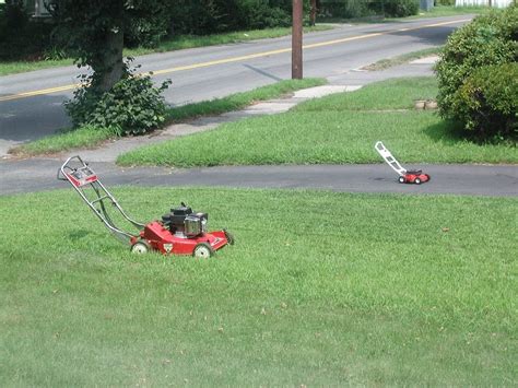 How to change a lawn mower carburetor? - Tendig