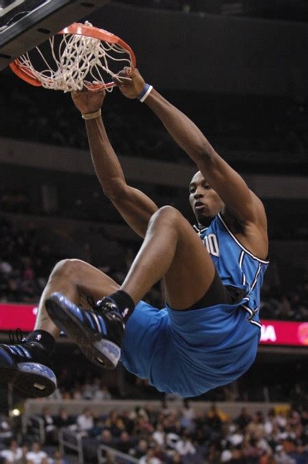 Dwight Howard Dunking Pictures