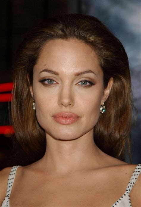 angelina jolie FRONT VIEW | Angelina jolie makeup, Angelina jolie, Angelina jolie style
