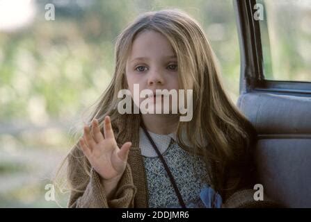 ABIGAIL BRESLIN, SIGNS, 2002 Stock Photo - Alamy