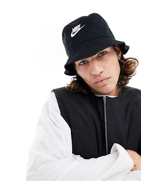 Nike Club logo bucket hat in black | ASOS