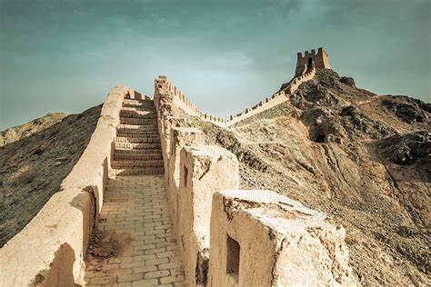 Visiting Dunhuang & Jiayuguan: Mogao Caves, Western End of the Great ...