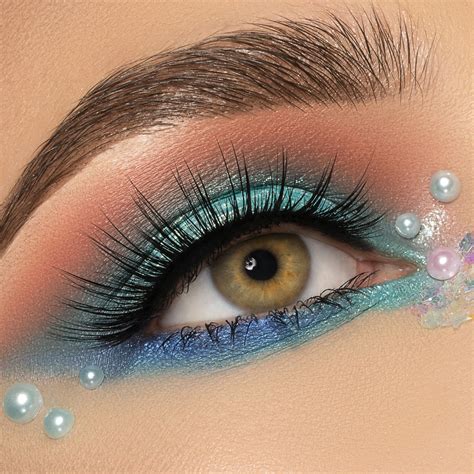 Wow Latest gorgeous makeup for brown eyes! #gorgeousmakeupforbrowneyes | Blue eye makeup, Eye ...