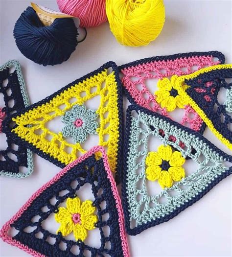 Crochet Flower Bunting - Free Pattern - Annie Design Crochet