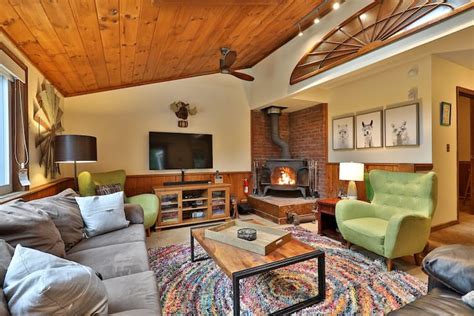 Killington Mountain Retreat: Groups|Hot Tub|Games - Houses for Rent in Killington, Vermont ...