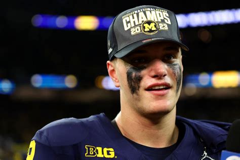 Michigan QB J.J. McCarthy Enters NFL Draft