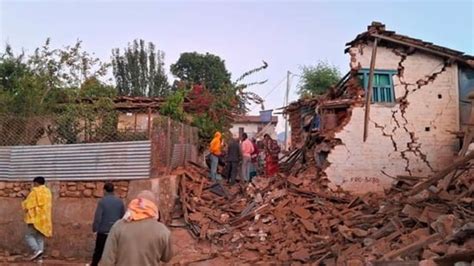 Midnight earthquake kills 132 in Nepal, over 100 injured; tremors in ...