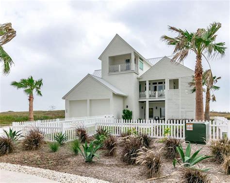 Modern Beach House Rental Port Aransas TX | Spoil yourself in 2021