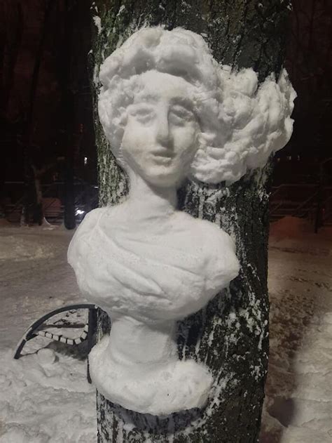 20 Snow Sculptures On Tree Trunks Made By A Russian Chemist Who Just Wanted To Decorate Her ...