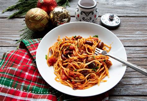 Christmas Eve Sicilian Anchovy Pasta | Italian Food Forever