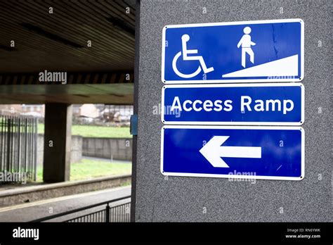 Ramp arrow hi-res stock photography and images - Alamy