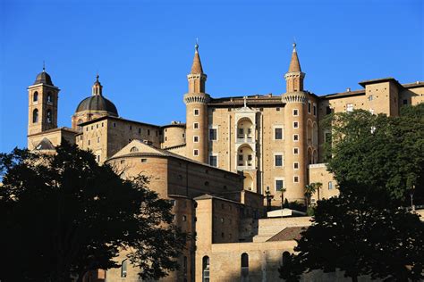 Luciano Laurana ~ Palazzo Ducale ~ Urbino, Italië ~ 1466-1472 Raphael Sanzio, Urbino ...