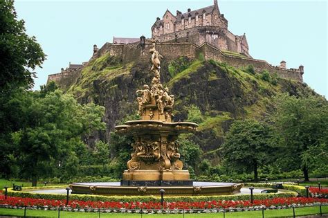 Princess Street Gardens, Edinburgh, Scotland | Edinburgh castle scotland, Scotland castles ...