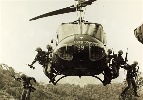 BELL UH-1 HUEY HELICOPTER | Recovery Curios