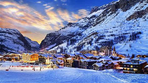 Val d'Isere Skiing | Val d'Isere Ski Resort | Crystal Ski