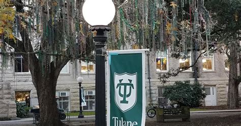 Tour college: Tulane University