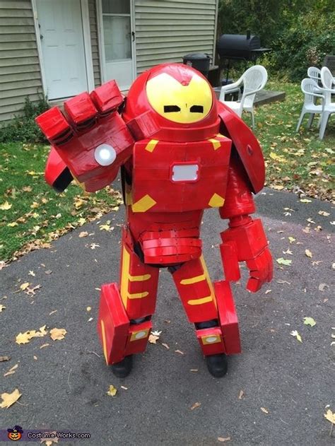 Iron Man Hulkbuster Costume | Creative DIY Costumes - Photo 2/10 | Hulkbuster costume, Halloween ...