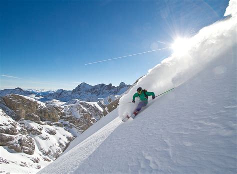 Dachstein glacier report - a fascinating glacier world at