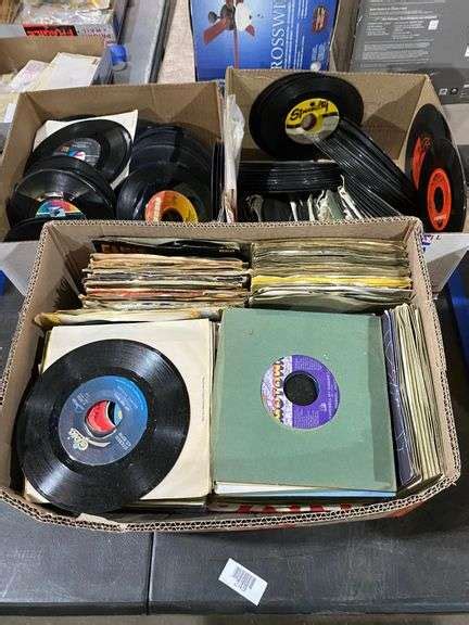 X Large Lot Of 45 Records - Trice Auctions