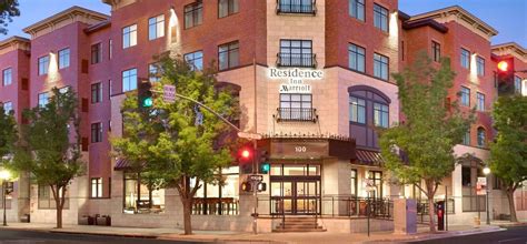 7 Pet-Friendly Hotels in Flagstaff, Arizona - Doggy Check In